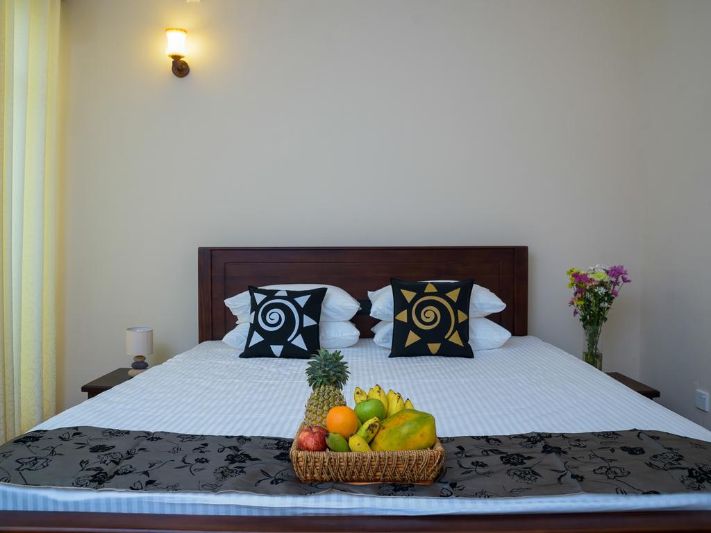 The Lavinia House Hotel Dehiwala-Mount Lavinia Екстериор снимка